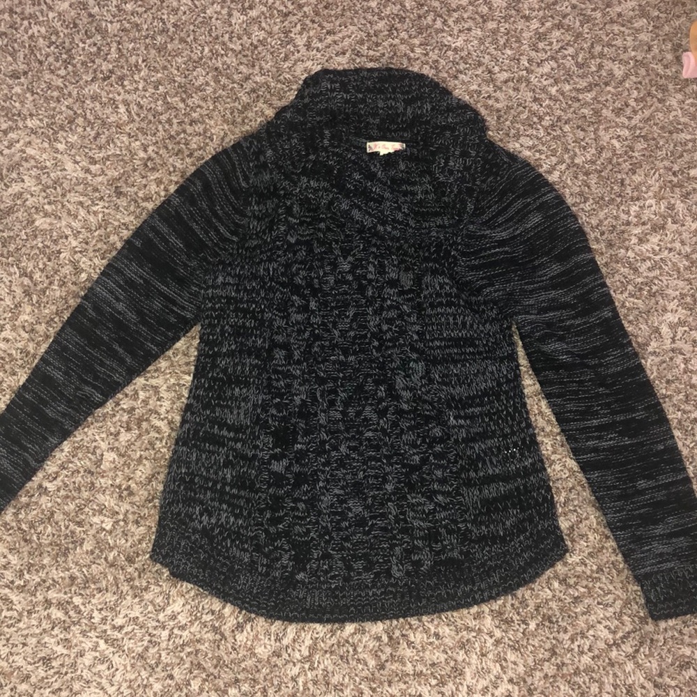 Black and Gray turtleneck sweater